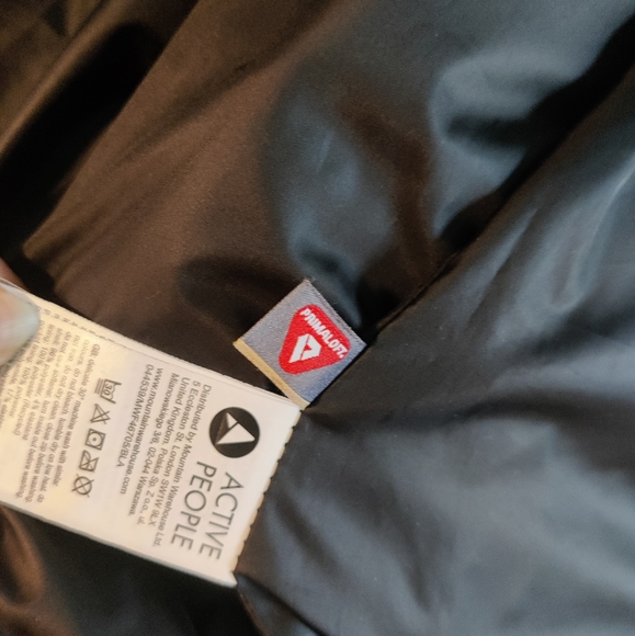 Mountain Warehouse Minus Temperature Primaloft lightweight jacket in black color - Picture 4 of 5